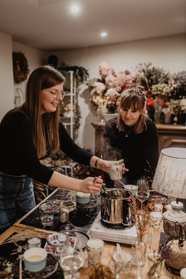 DIY Kerzen Workshop Berlin – Kerzen mit Sojawachs Trockenblumen herstellen