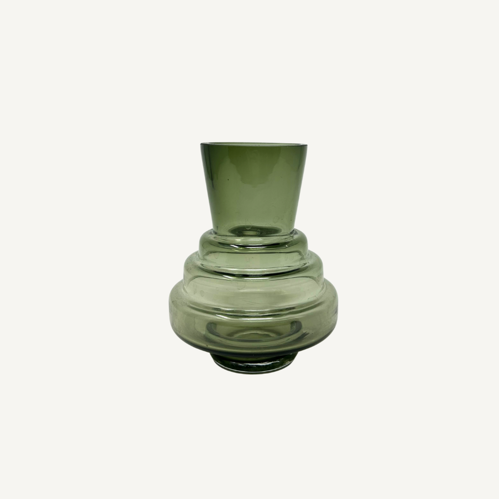 Glasvase Grün – skulpturale Form Retrostil – 2 Varianten