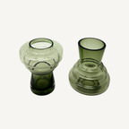 Glasvase Grün – skulpturale Form Retrostil – 2 Varianten