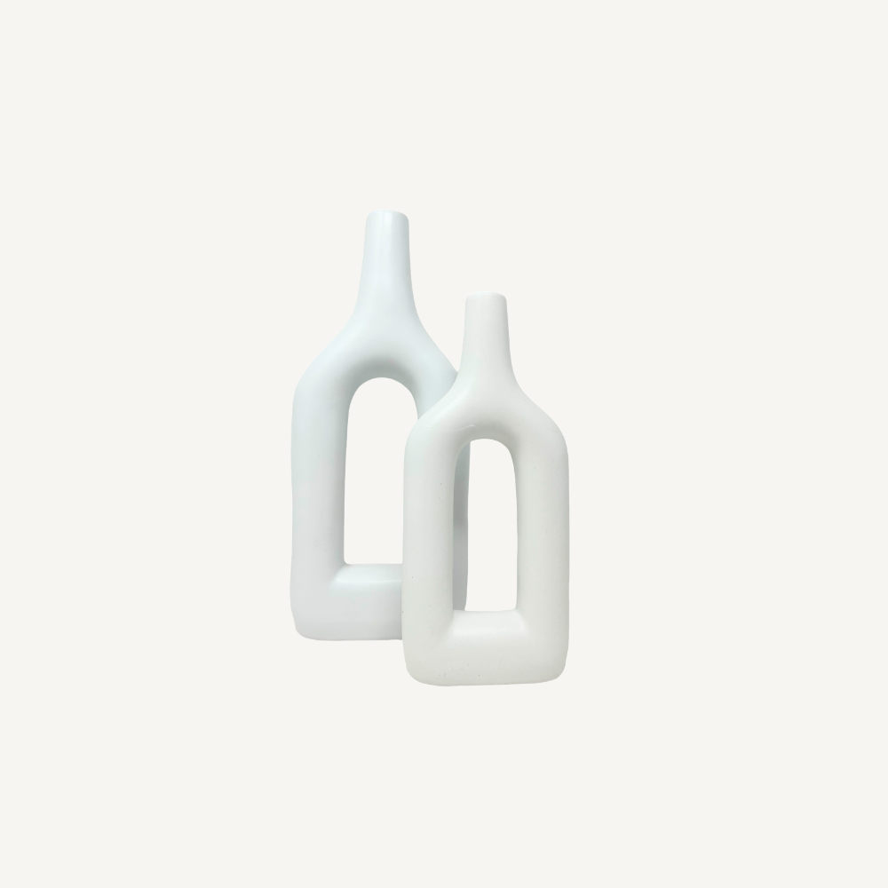Keramikvase Weiß – skulpturale Form – 2 Größen