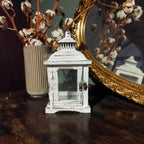 Weiße Shabby-Chic-Laterne für Kerzenlicht, Tisch- oder Bodendeko – Laterne mieten in Berlin