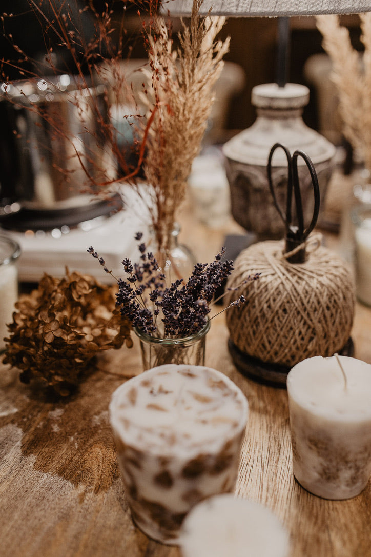 DIY Kerzen Workshop Berlin – Kerzen mit Sojawachs Trockenblumen herstellen