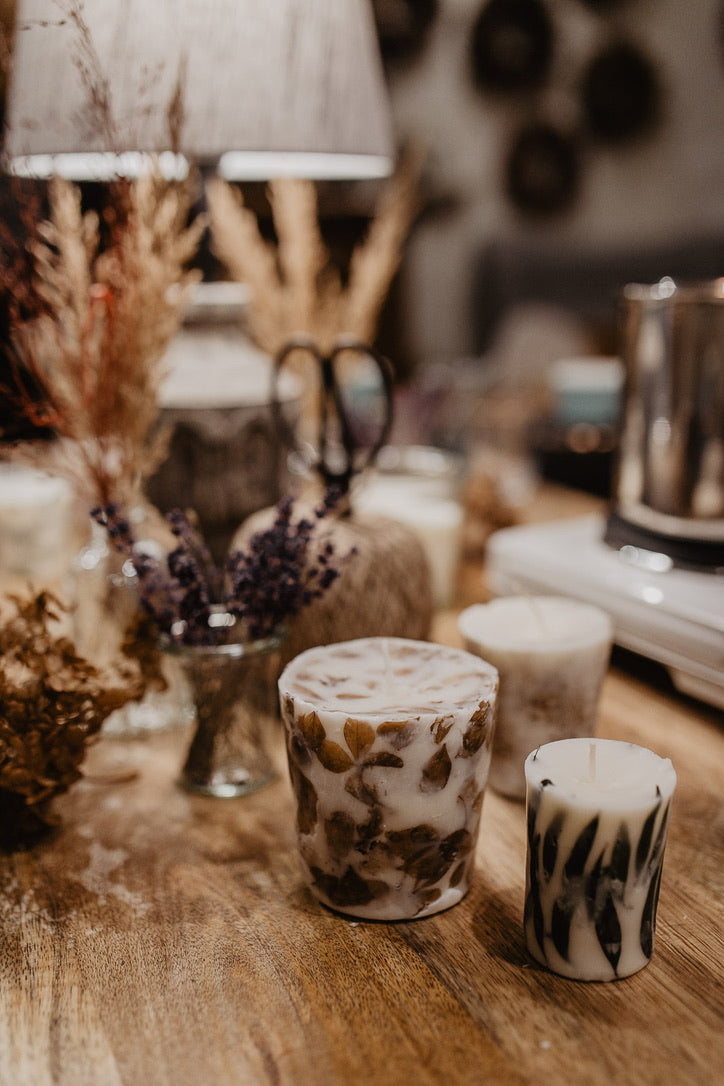 DIY Kerzen Workshop Berlin – Kerzen mit Sojawachs Trockenblumen herstellen